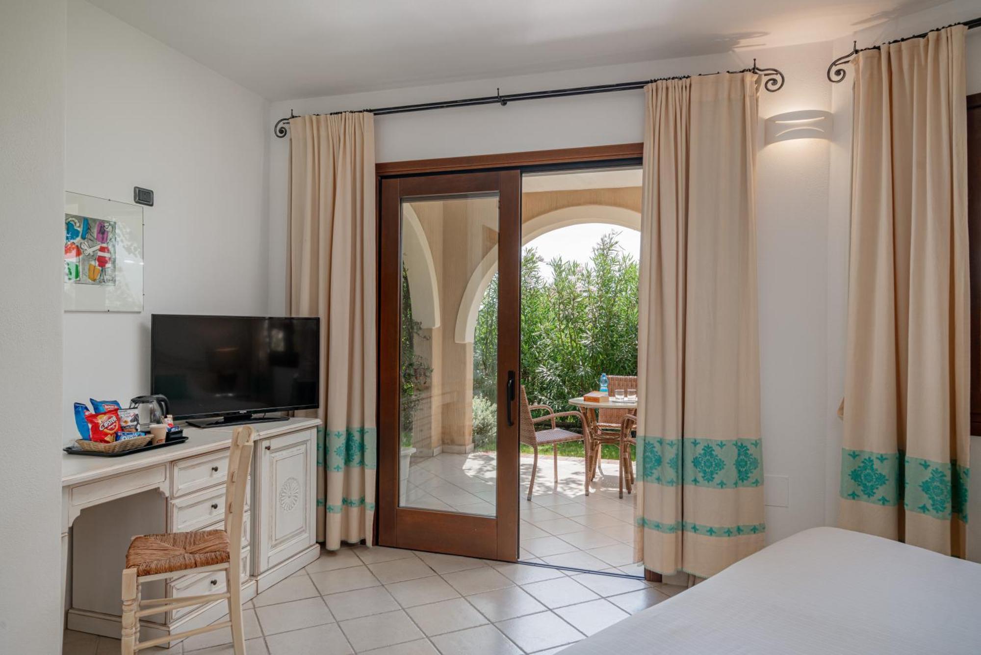 Hotel Mariposas Villasimius Exteriör bild