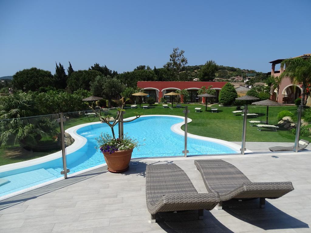 Hotel Mariposas Villasimius Exteriör bild