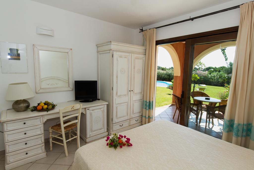 Hotel Mariposas Villasimius Exteriör bild