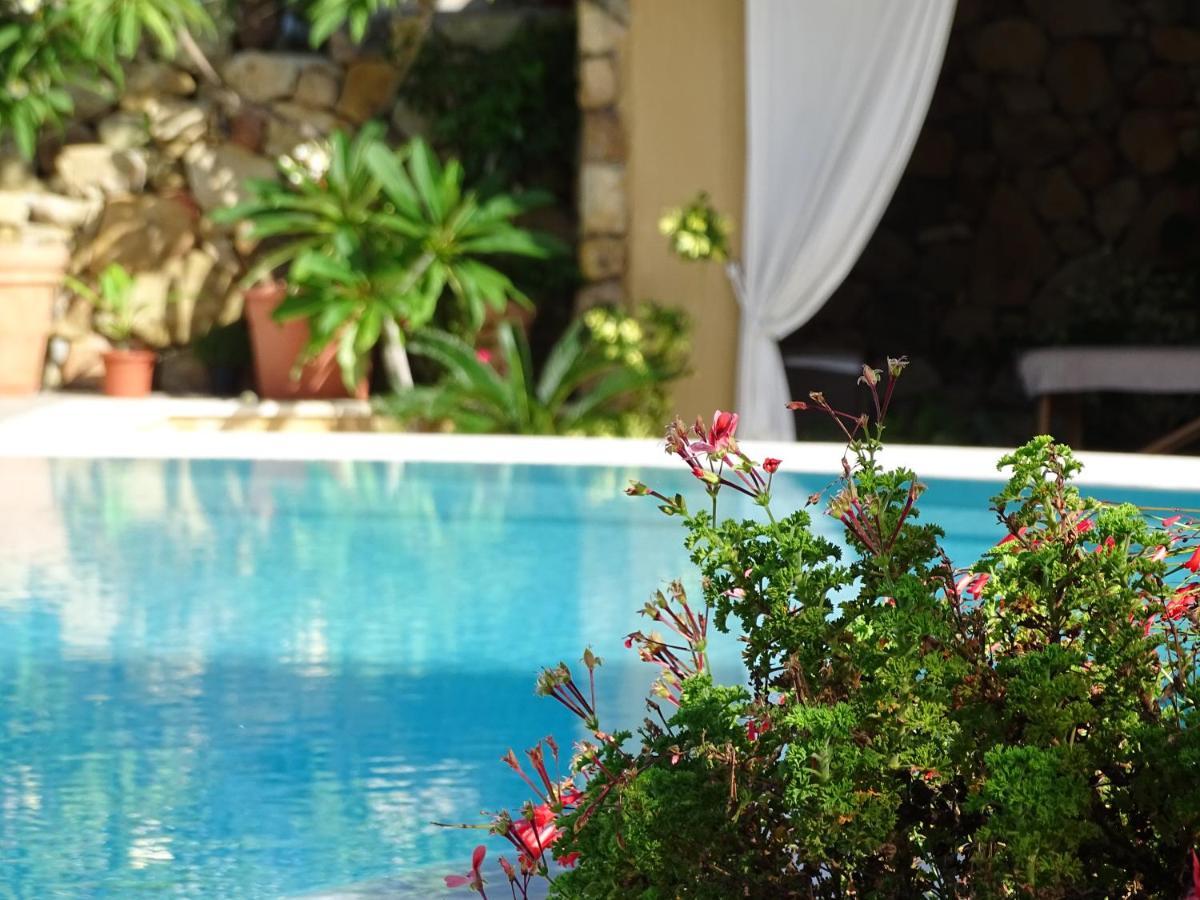 Hotel Mariposas Villasimius Exteriör bild